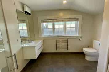 40 Hargest Crescent, Sydenham