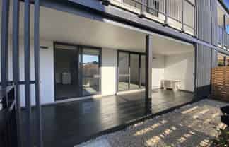 2/142  Leinster Road, Merivale