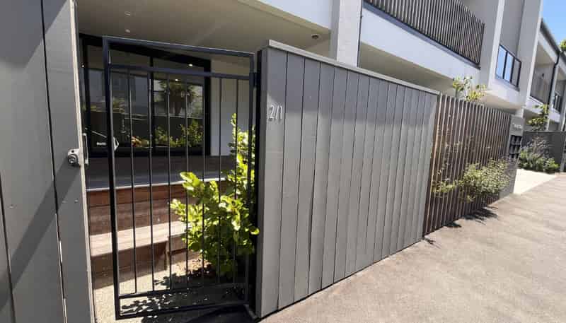 G02/1  Hewitts Road, Merivale