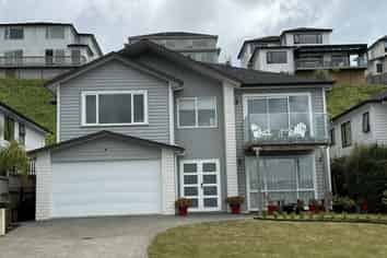 144 Arran Point Parade, Orewa