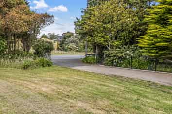 219 Great North Road, Otamatea