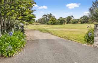 219 Great North Road, Otamatea