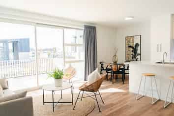 4/6 Glidepath Road, Hobsonville