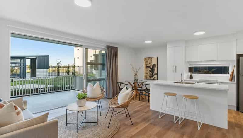 4/6 Glidepath Road, Hobsonville