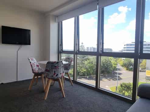 6M/32-36 Day street, Newton