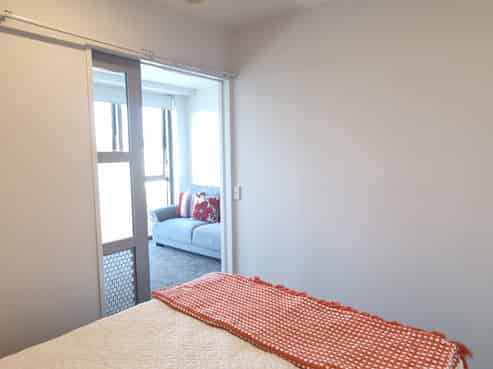 6M/32-36 Day street, Newton