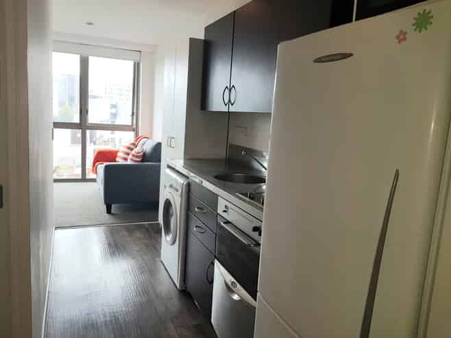 6M/32-36 Day street, Newton