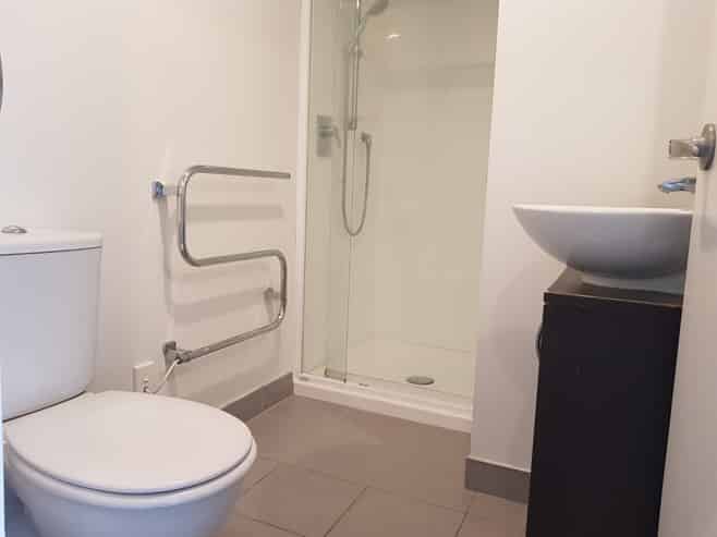 6M/32-36 Day street, Newton