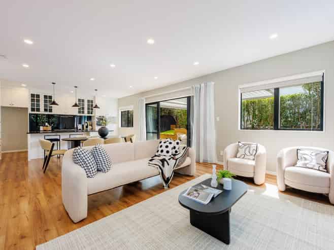 11 Parkview Drive, Gulf Harbour