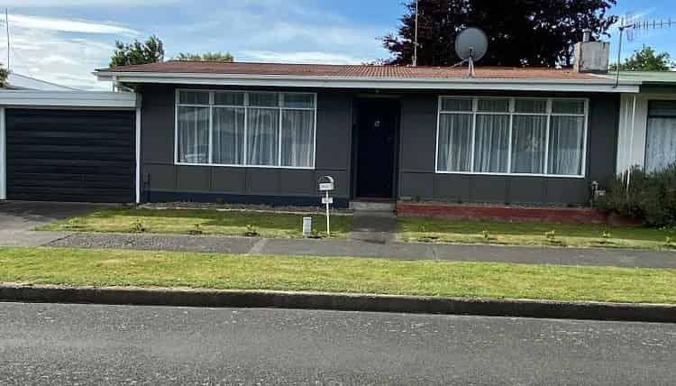 52 Lancaster Street, Takaro