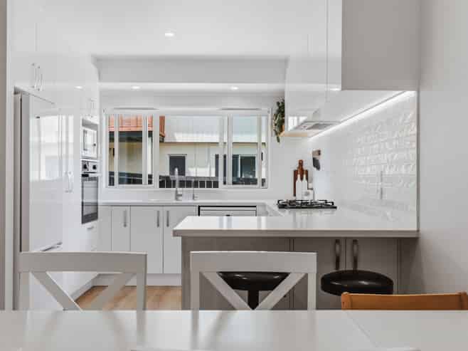 2/15 Kotare Street, Hilltop