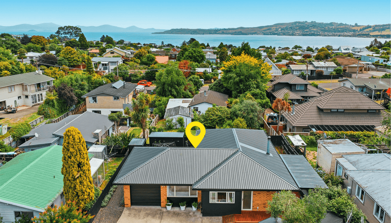 2/15 Kotare Street, Hilltop