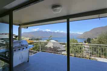 30A Greenstone Place, Fernhill