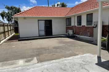 12 Sherwill Street East, Feilding