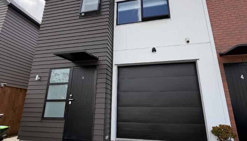 3/18 Kaimai Avenue, Massey