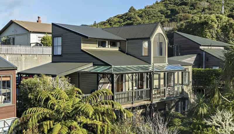 11 Waikowhai Street, Ngaio