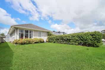 5 Shamrock Lane, Te Atatu Peninsula