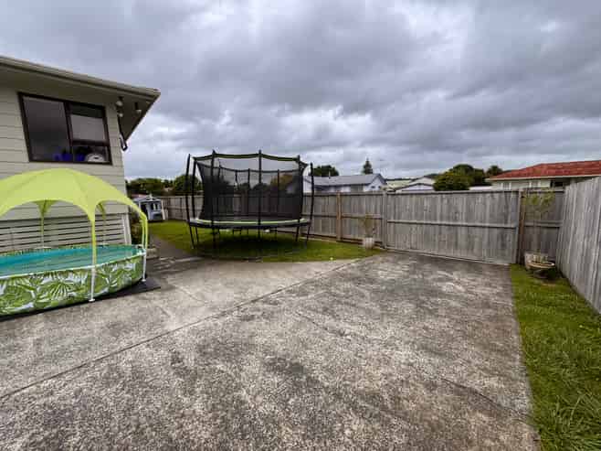 26 Alexandra Street, Huntly