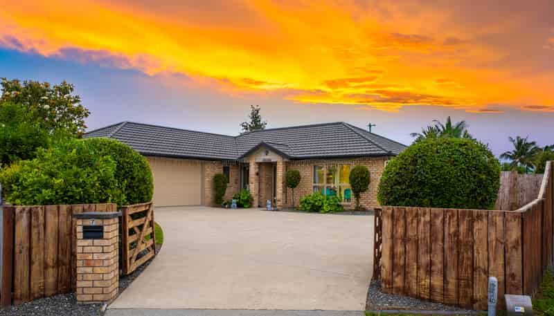 7 Welwyn Place, Rototuna North