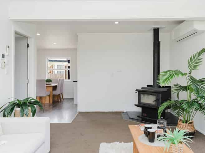 21 Jeanette Street, Glenview