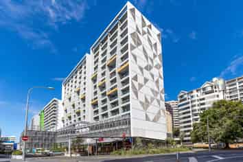 915/2 Beach Road, Auckland Central
