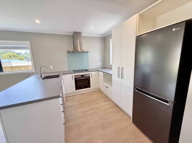 9/64 Glen Road, Stokes Valley