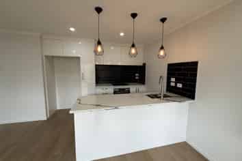 4B Arbor Close, Manurewa