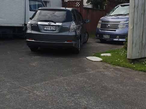 1/142 Archers Road, Glenfield