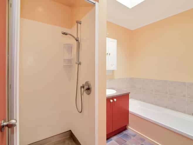 1064 Papamoa Beach Road, Papamoa