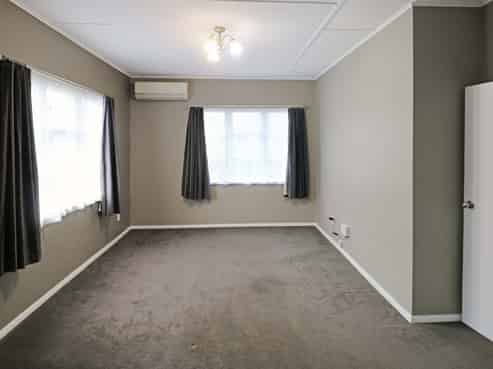 1/28 Hall Crescent, Epuni