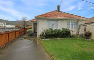 1/28 Hall Crescent, Epuni