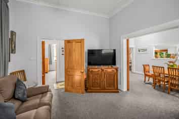 125 Shakespeare Road, Napier Hill