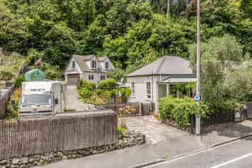 125 Shakespeare Road, Napier Hill