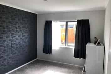 7 Les Marston Place, Pukekohe