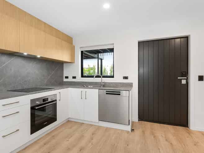 4/3 Vesty Ave, Hillcrest