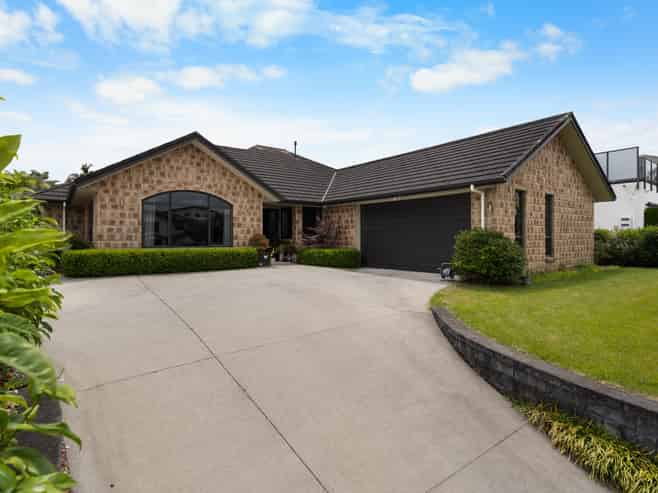 33 Heathfield Avenue, Huntington