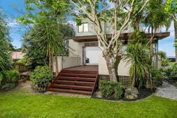 71a Cliff Road, Torbay