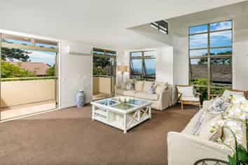 71a Cliff Road, Torbay