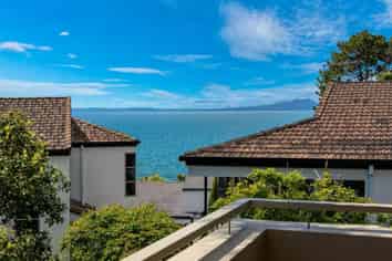 71a Cliff Road, Torbay