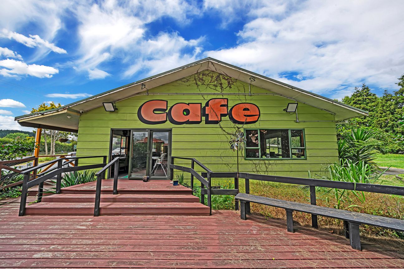 Cafe + Lifestyle - A Rare Opportunity on 8,910sqm - Widok 3