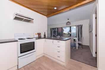 2/132 Taylor Street, Blockhouse Bay