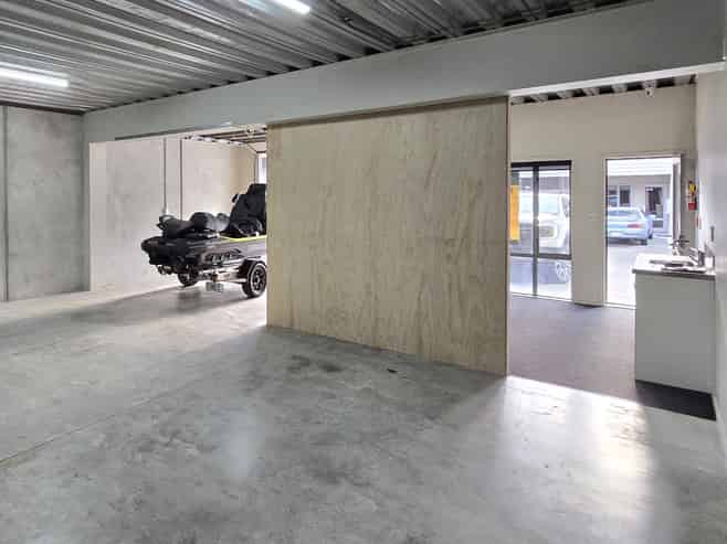 For Lease - Local tradie alert!