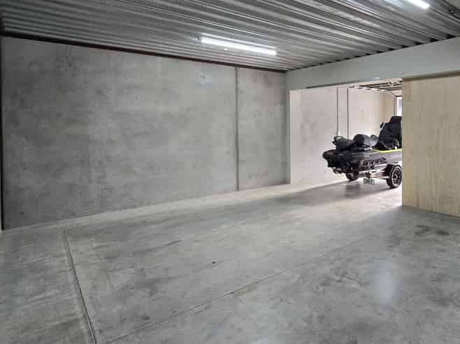 For Lease - Local tradie alert!