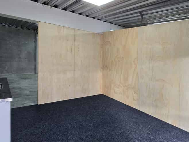 For Lease - Local tradie alert!