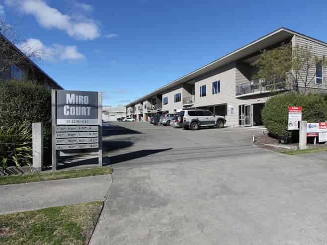 For Lease - Local tradie alert!