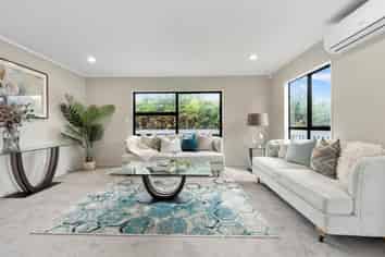 3/219 Don Buck Road, Massey