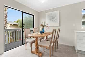 3/219 Don Buck Road, Massey