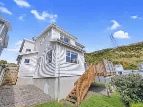 70 Waverton Terrace, Churton Park