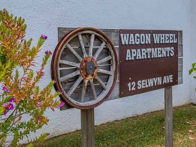 4A/12 Selwyn Avenue, AVENUES