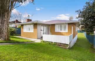 70 Rosamund Avenue, New Windsor